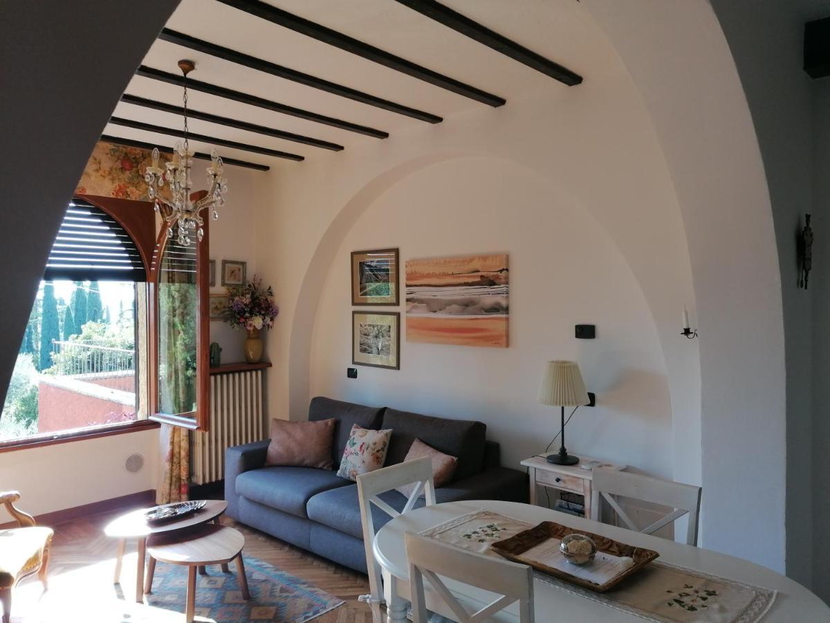 Villa Paradiso Apartment ซีร์มิโอเน ภายนอก รูปภาพ